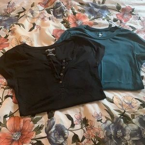 Bundle of two old navy t-shirts
